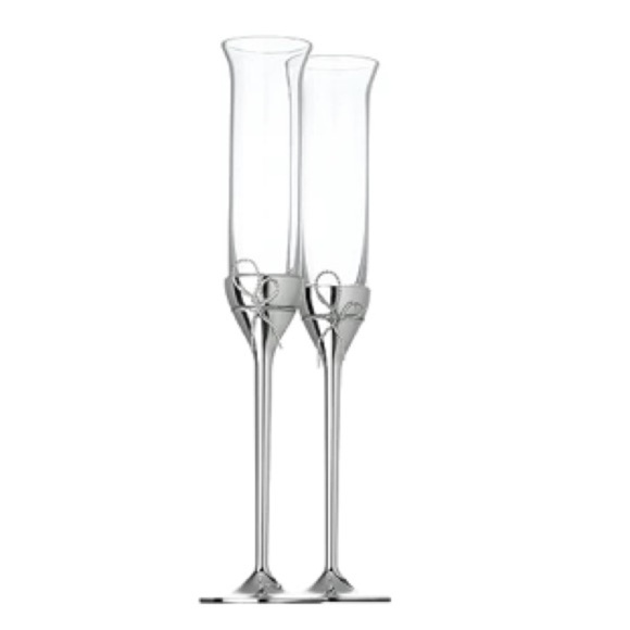 Vera Wang Wedgwood Set of 2 Love Knots Toasting Champagne Flutes Gift Boxed NWT - Picture 3 of 6